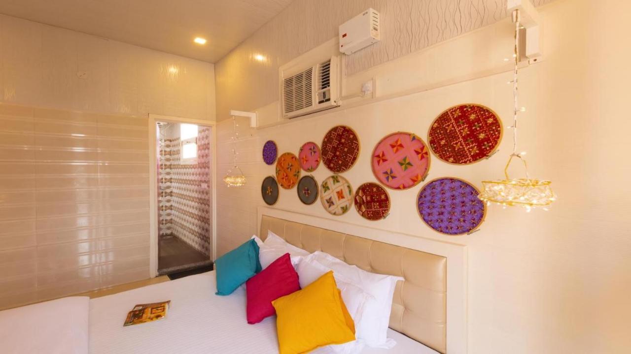 Madpackers Amritsar Bunks, Rooms, & Community Экстерьер фото